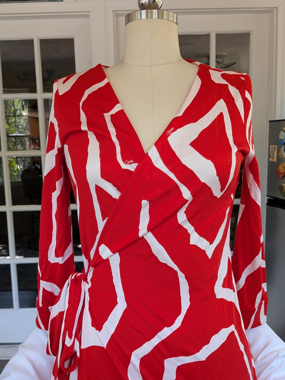 Diane von Furstenberg DVF Red White Geometric Silk Jersey Wrap Dress Size 6